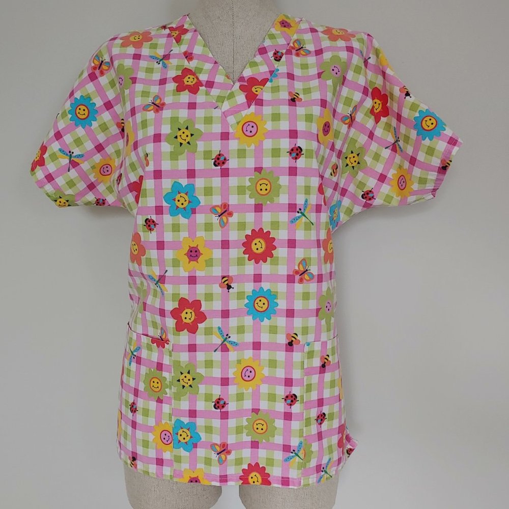 🎃 UA Happy Scrubs top smile flower ladybug Small